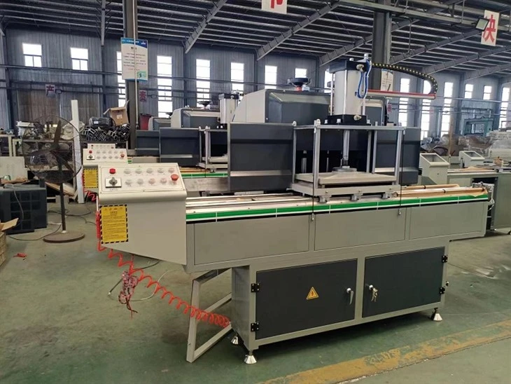 Aluminum Profile End Milling Machine5